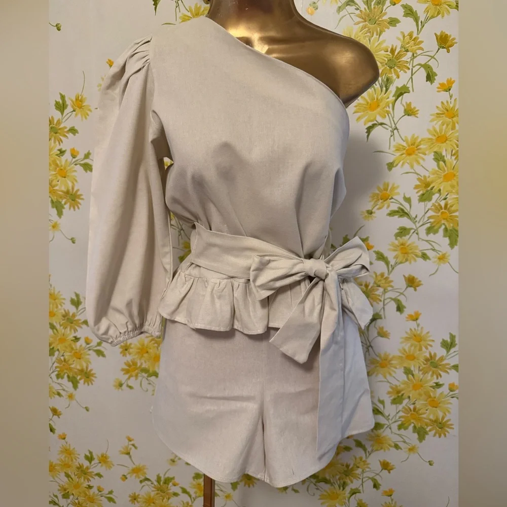Cream High Waist Tailored linen Shorts size M - Picture 9 of 15